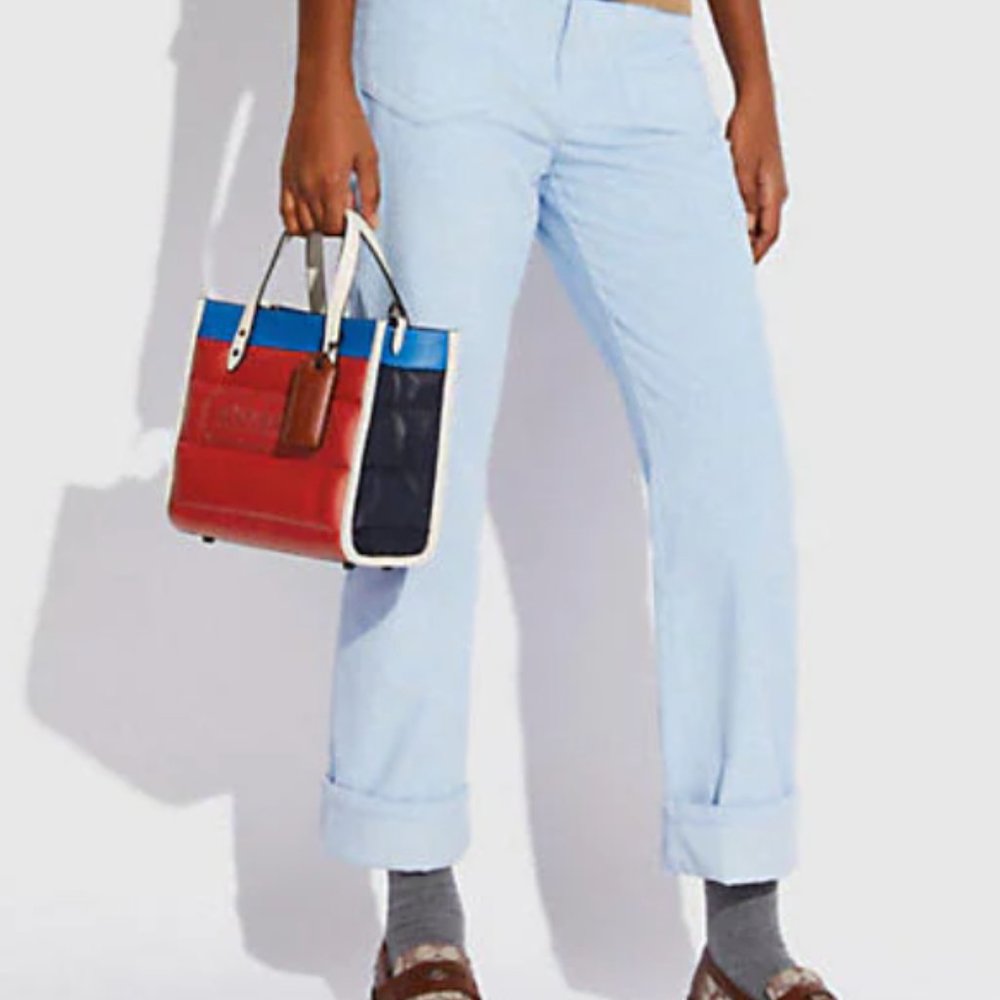 Coach Field Tote 22 With Colorblock Quilting And Coach Badge - Picture 8 of 16